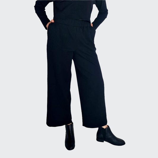 Hose WIDE Struktur schwarz